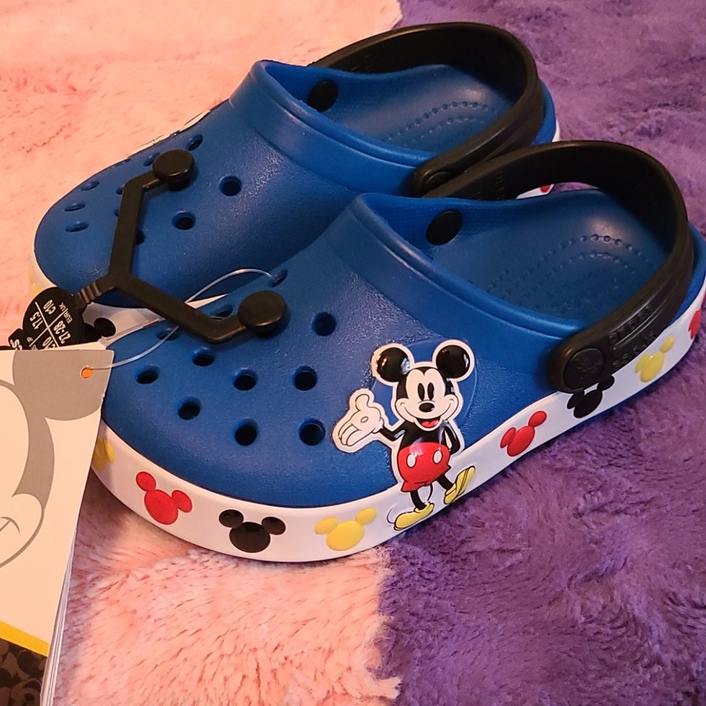 Mickey crocs